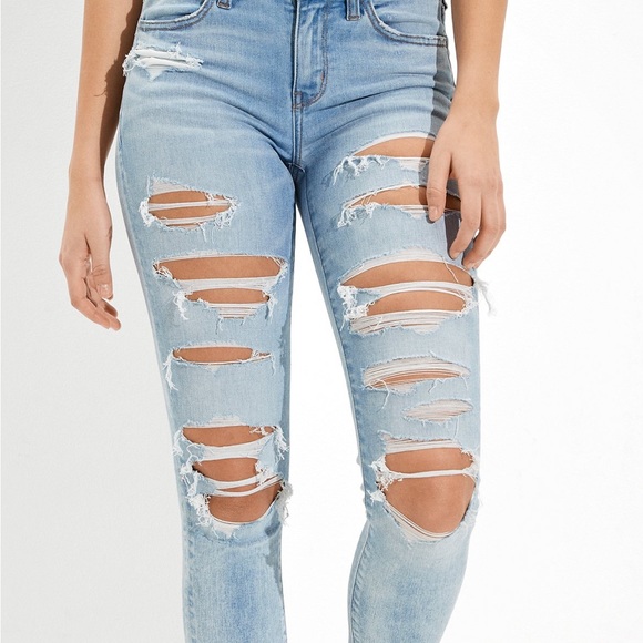 American Eagle Outfitters Denim - American Eagle high rise jeggings light wash ripped jeans
